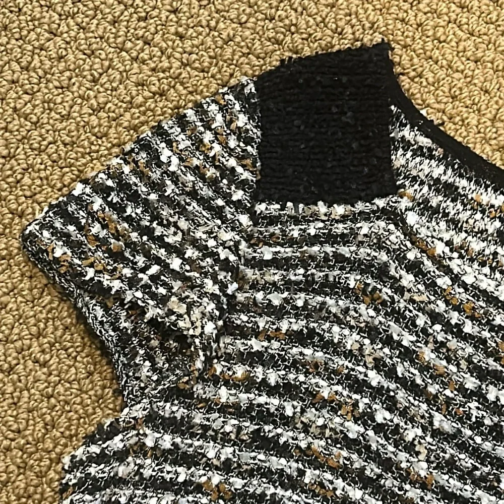 St. John Inlaid Eyelash Knit Cap Sleave A-Line Dress size 8 Black White Brown - Picture 4 of 17